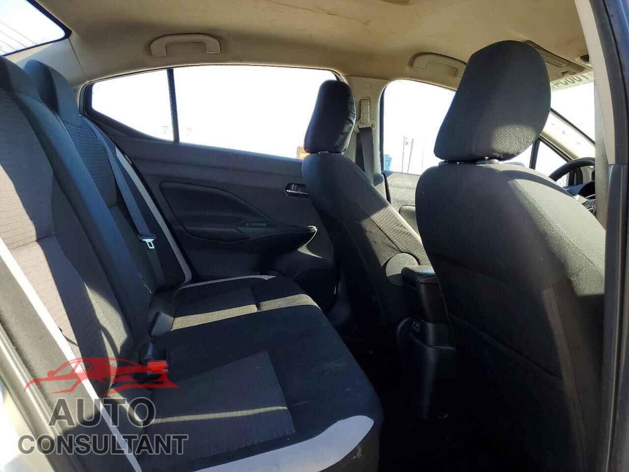 NISSAN VERSA 2020 - 3N1CN8EVXLL804012