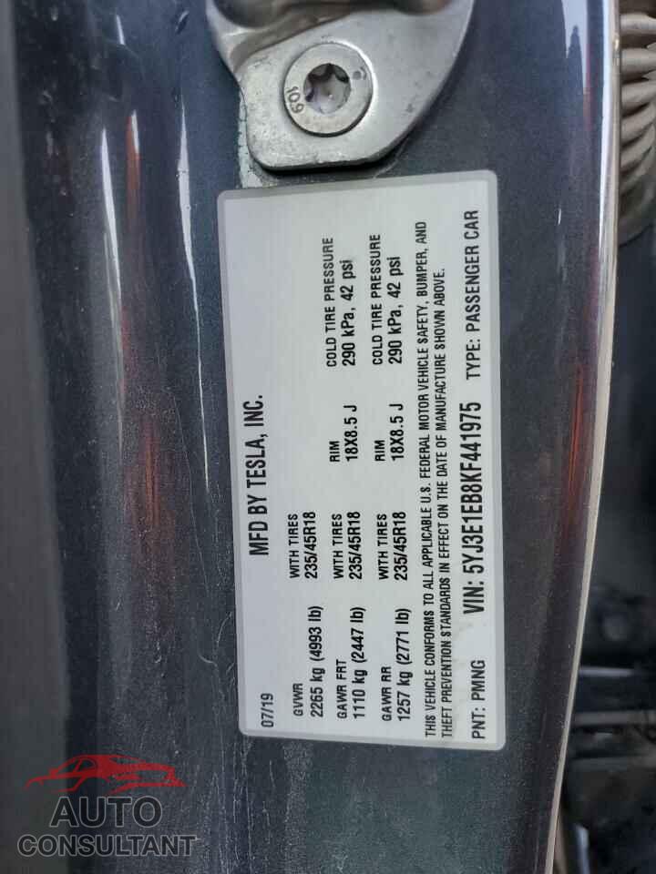 TESLA MODEL 3 2019 - 5YJ3E1EB8KF441975
