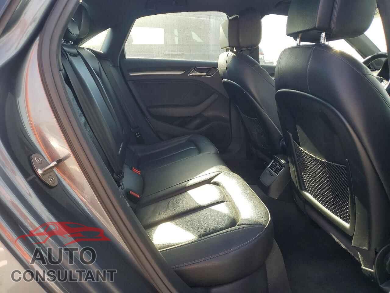 AUDI A3 2018 - WAUAUGFF9J1038137