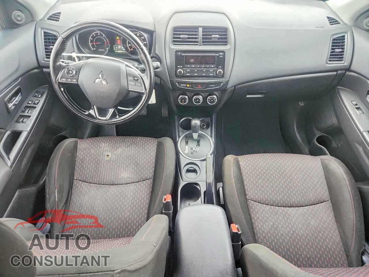 MITSUBISHI OUTLANDER 2017 - JA4AP3AU5HZ013203