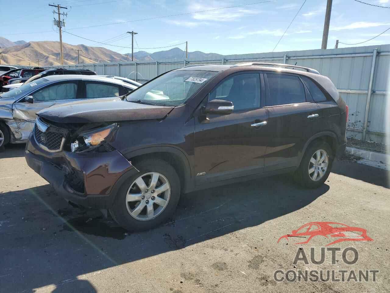 KIA SORENTO 2013 - 5XYKTDA25DG309874