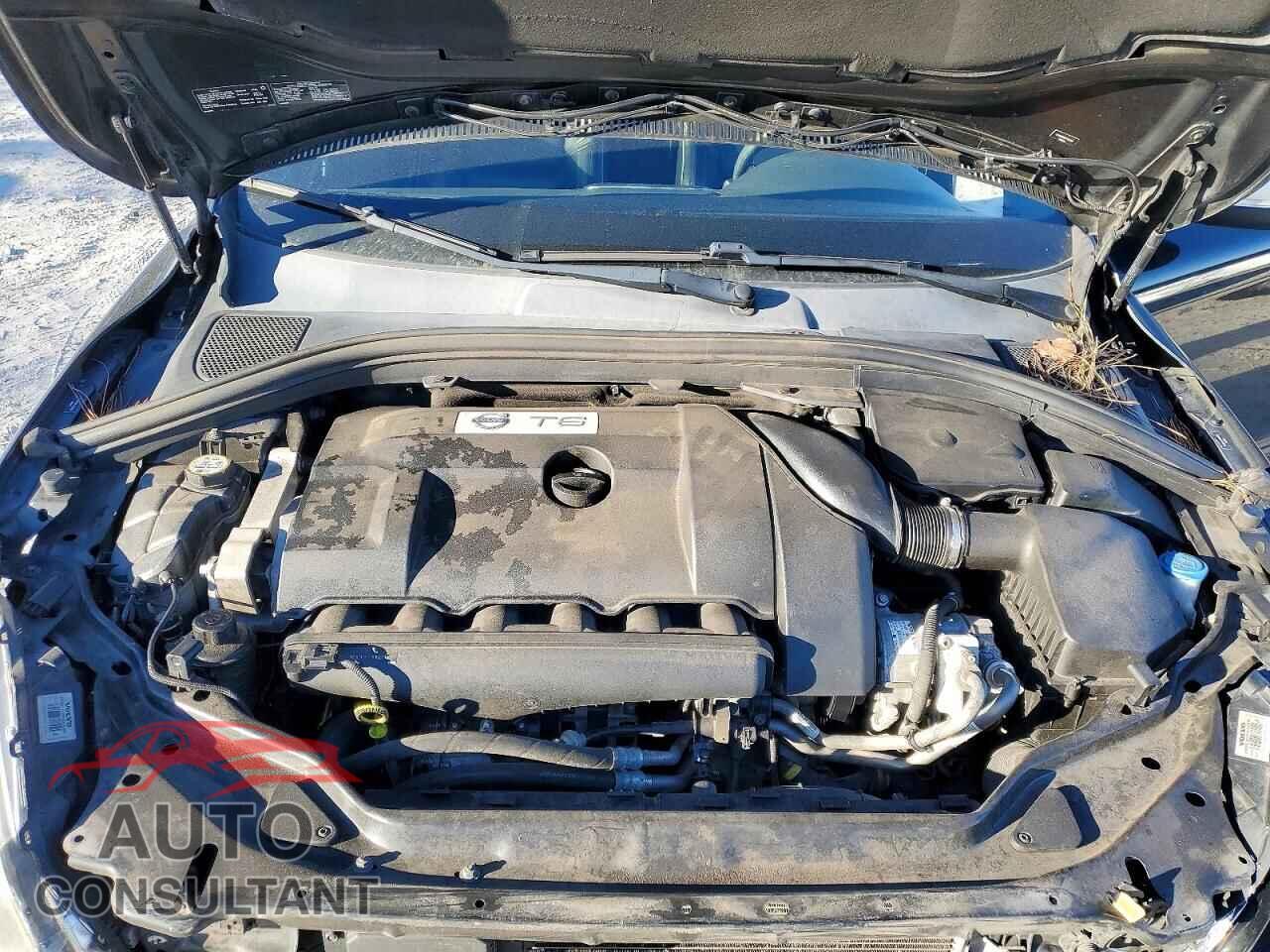 VOLVO XC60 2015 - YV4902RS7F2640451