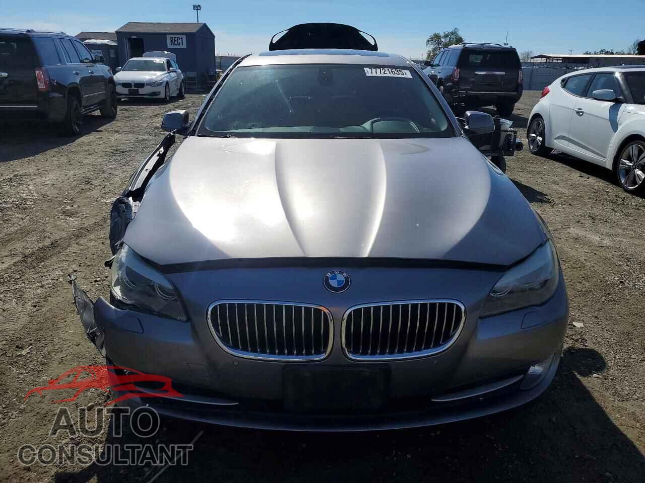 BMW 5 SERIES 2012 - WBAXG5C56CDX02400