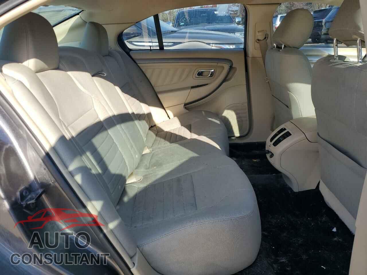 FORD TAURUS 2015 - 1FAHP2D86FG184747