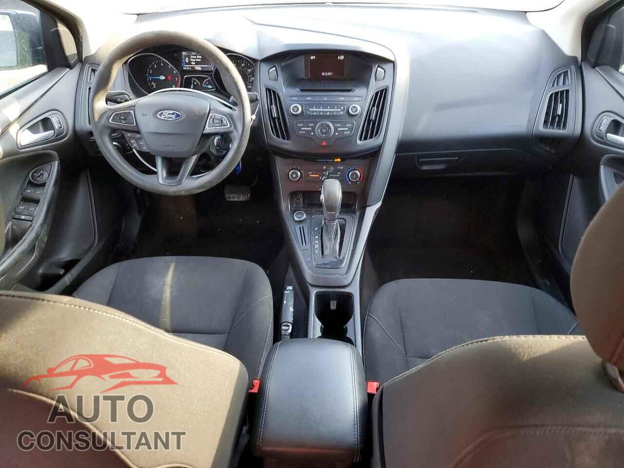 FORD FOCUS 2017 - 1FADP3K22HL258629