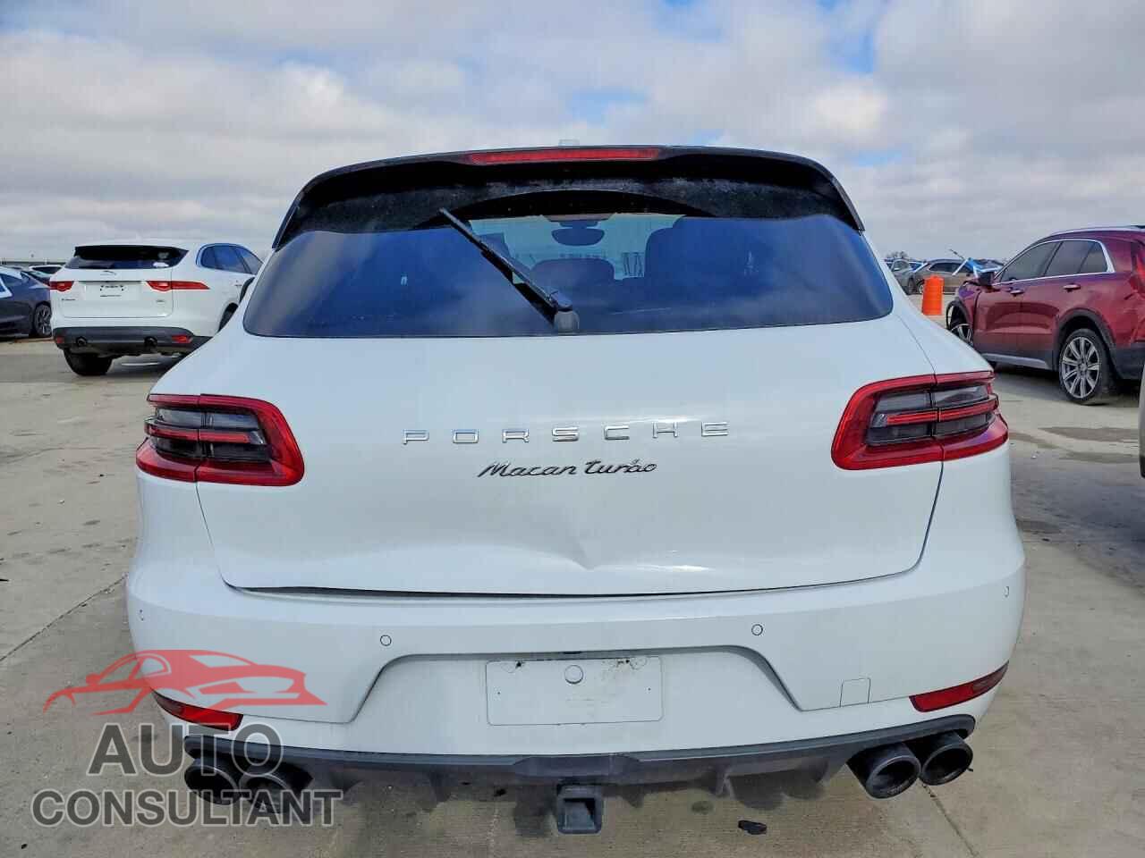 PORSCHE MACAN 2016 - WP1AF2A55GLB93911