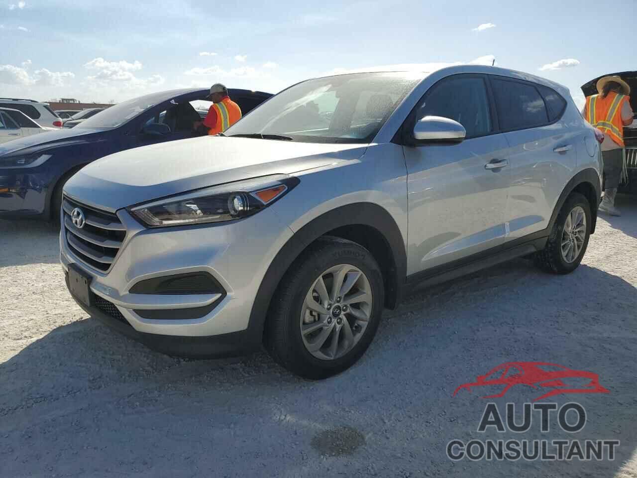 HYUNDAI TUCSON 2017 - KM8J23A45HU351634