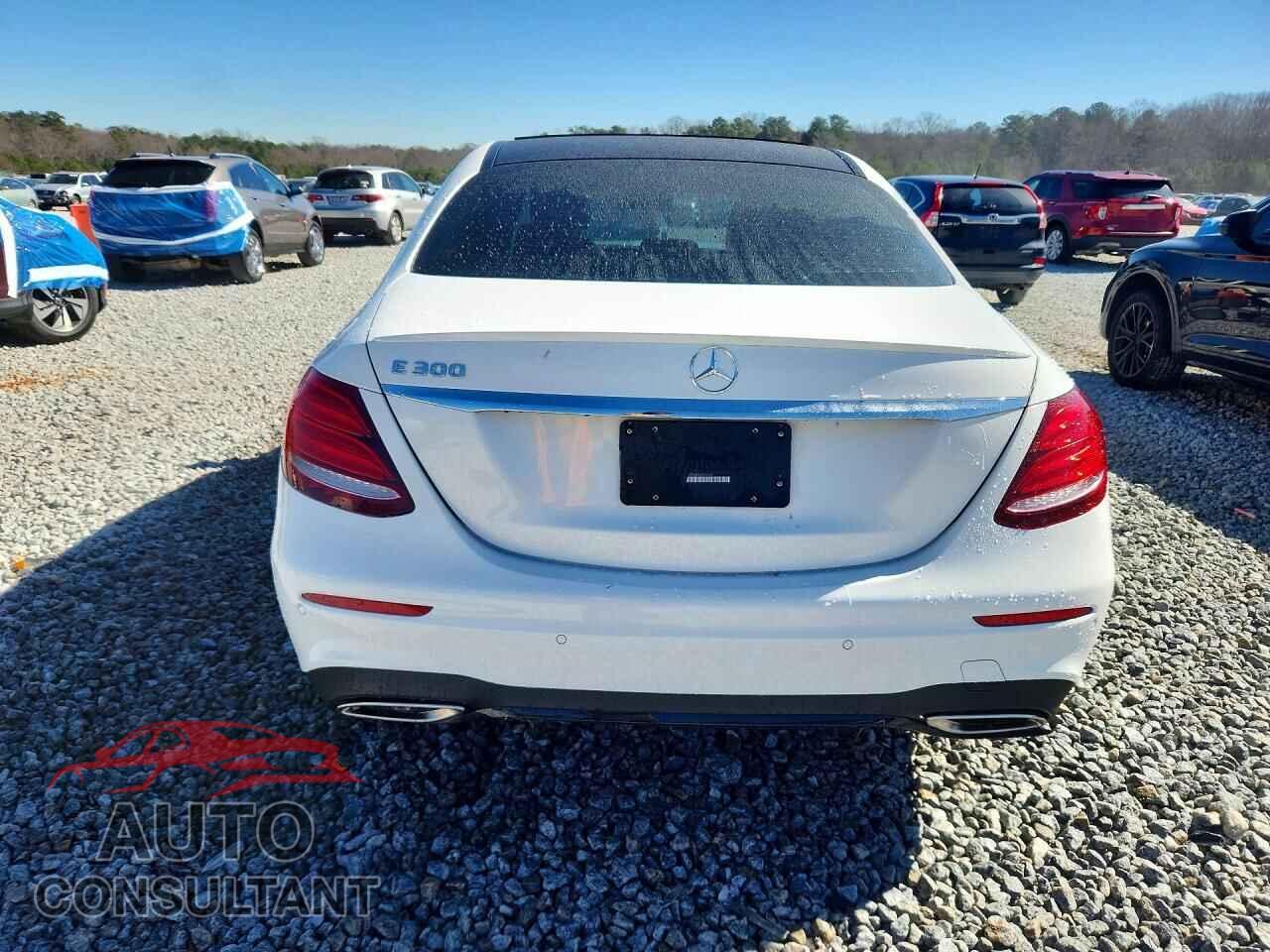 MERCEDES-BENZ E 2018 - WDDZF4JB0JA355457