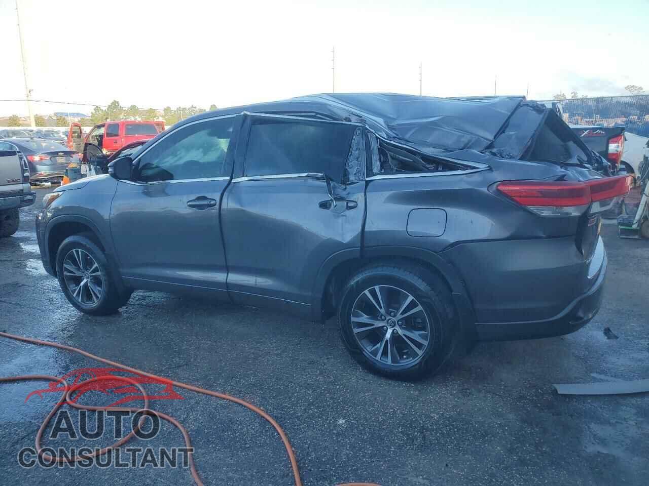 TOYOTA HIGHLANDER 2017 - 5TDZZRFH3HS218098