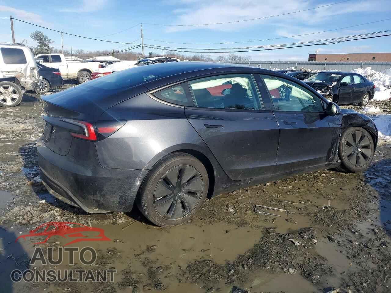TESLA MODEL 3 2024 - 5YJ3E1EA9RF861200