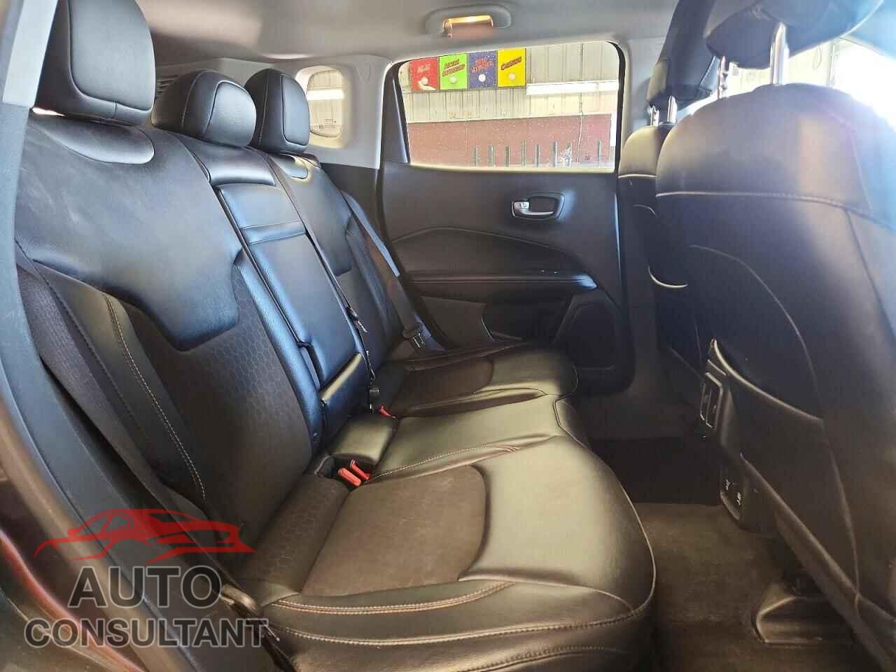 JEEP COMPASS 2017 - 3C4NJDBB0HT651927
