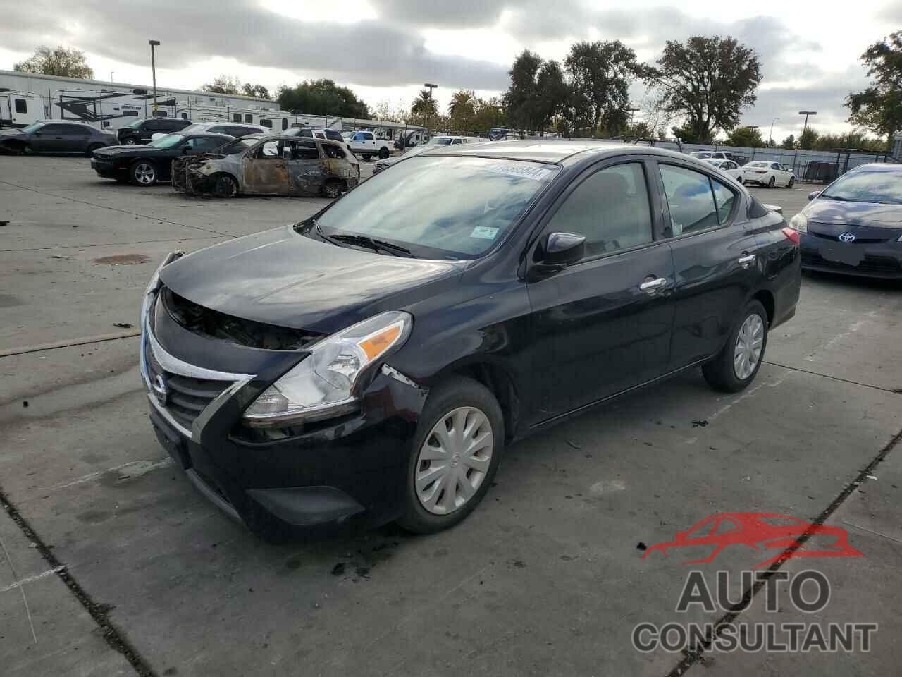 NISSAN VERSA 2018 - 3N1CN7AP7JL852100