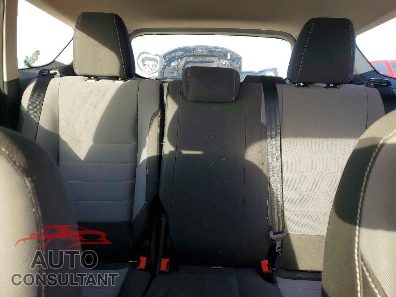 FORD ESCAPE 2017 - 1FMCU0F7XHUB42961