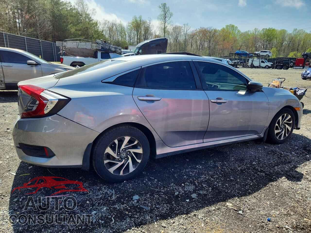HONDA CIVIC 2018 - 2HGFC2F73JH551006
