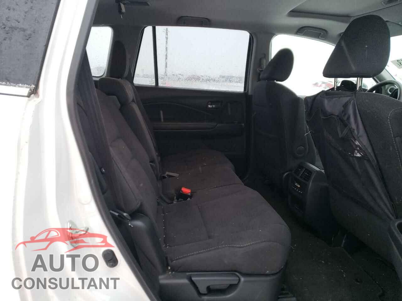 HONDA PILOT 2017 - 5FNYF6H37HB504402