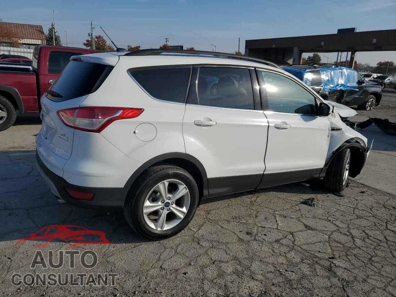FORD ESCAPE 2014 - 1FMCU0GX5EUC18080