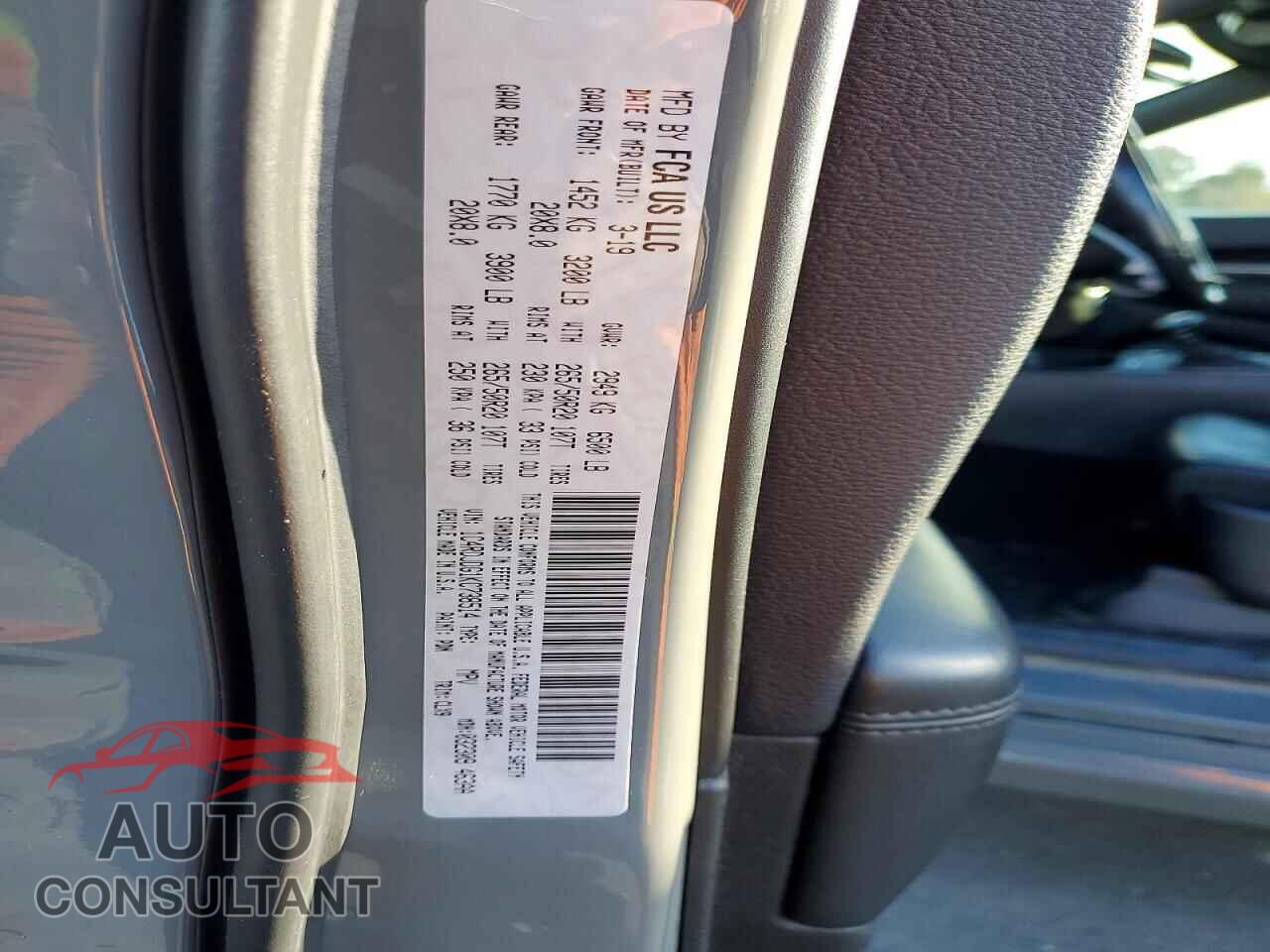 DODGE DURANGO 2019 - 1C4RDJDG1KC738514