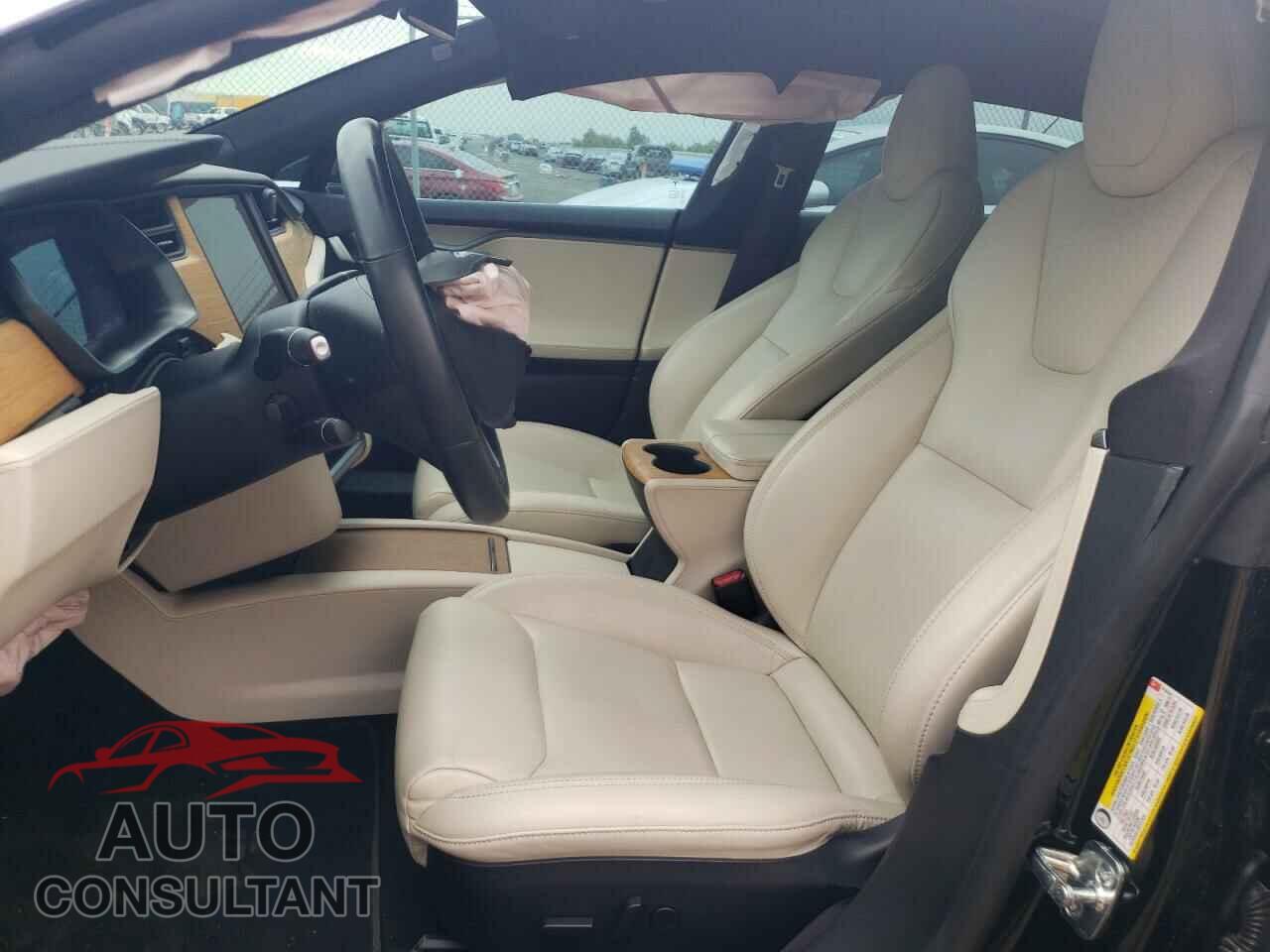 TESLA MODEL S 2020 - 5YJSA1E20LF415234