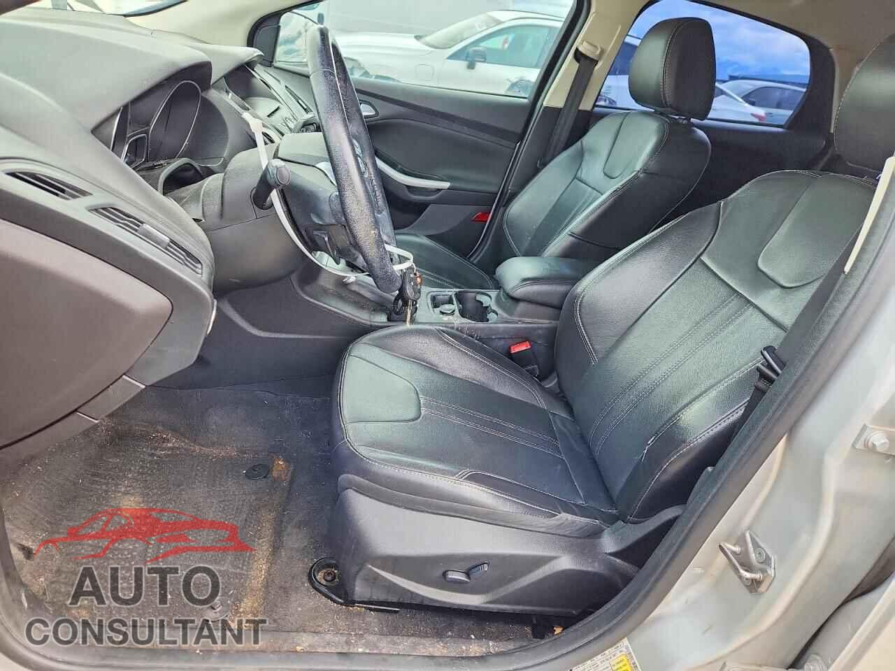 FORD FOCUS 2014 - 1FADP3K21EL326057