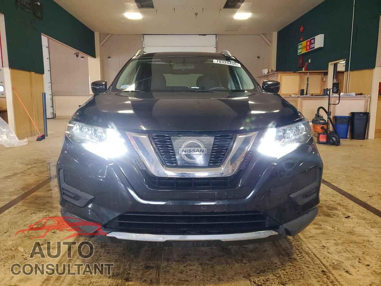 NISSAN ROGUE 2017 - KNMAT2MV2HP582232