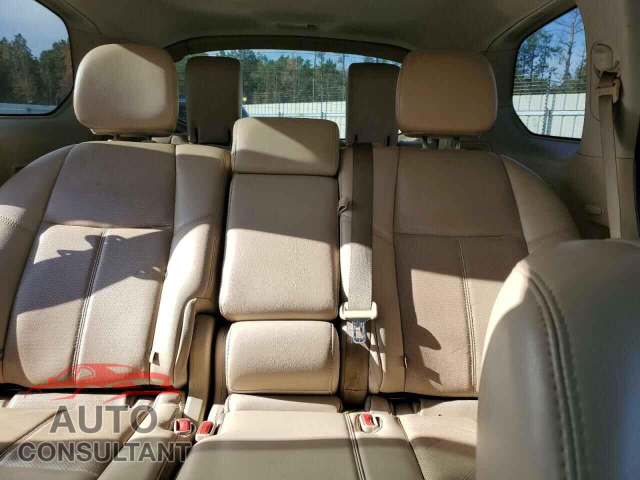 NISSAN PATHFINDER 2018 - 5N1DR2MNXJC625820
