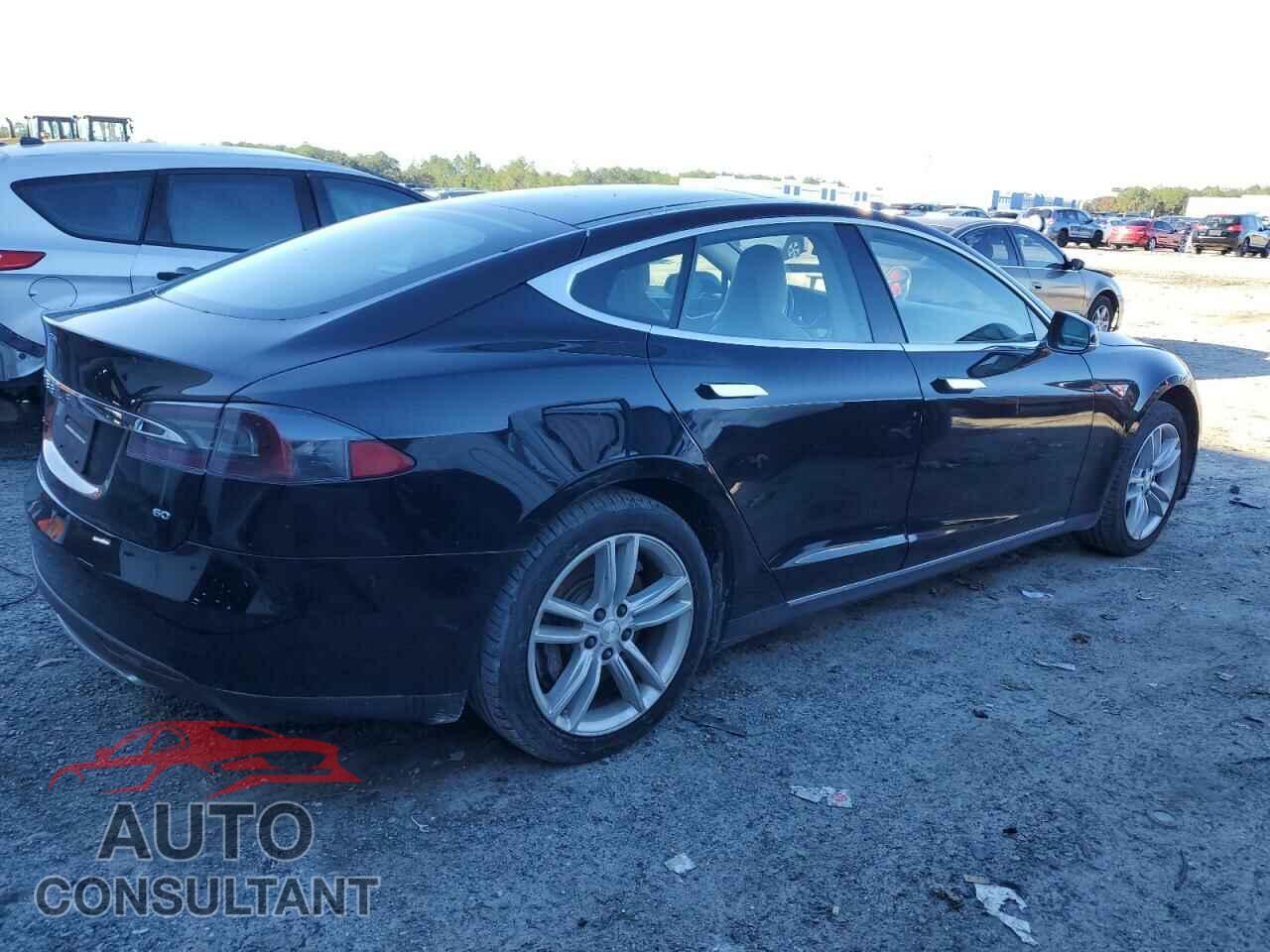 TESLA MODEL S 2015 - 5YJSA1S17FFP74600