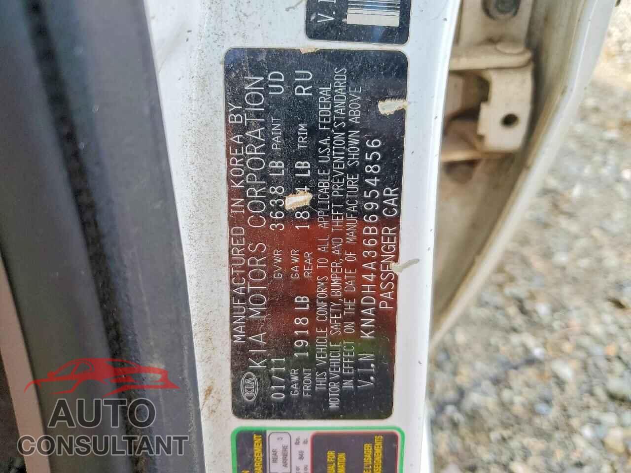 KIA RIO 2011 - KNADH4A36B6954856