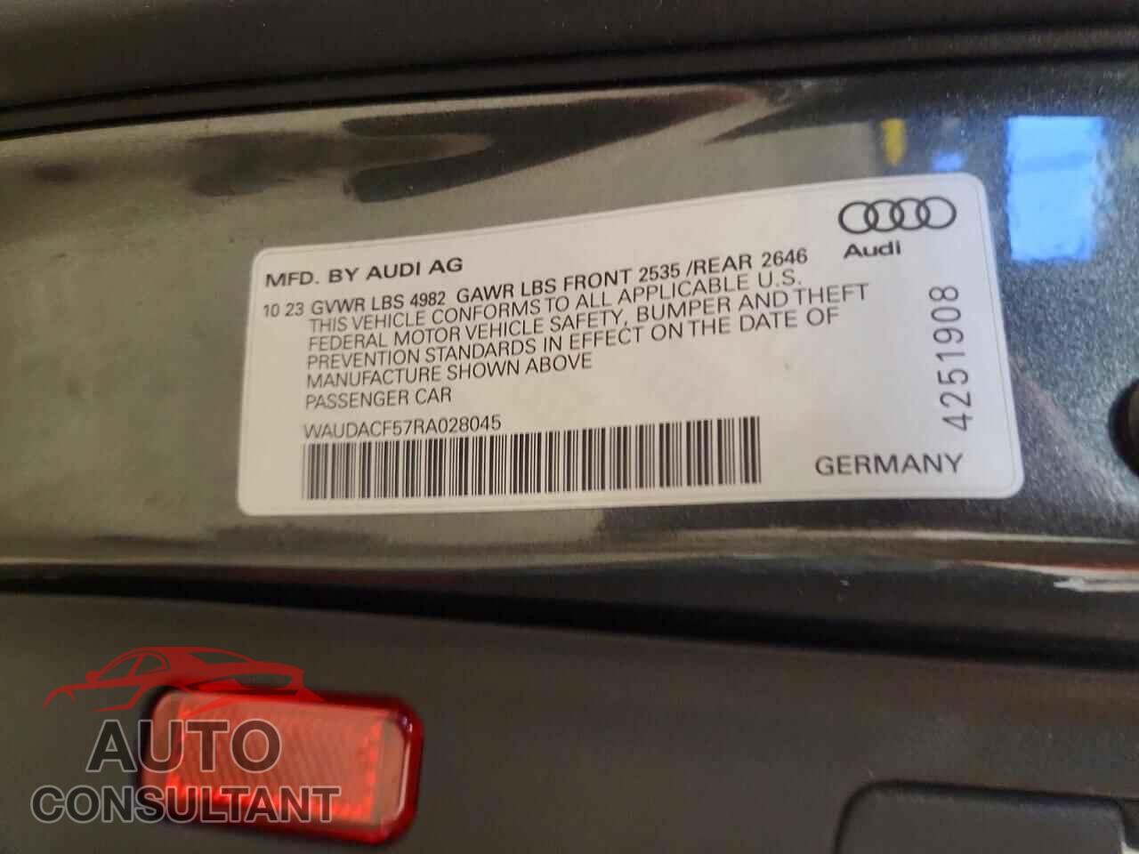 AUDI A5 2024 - WAUDACF57RA028045