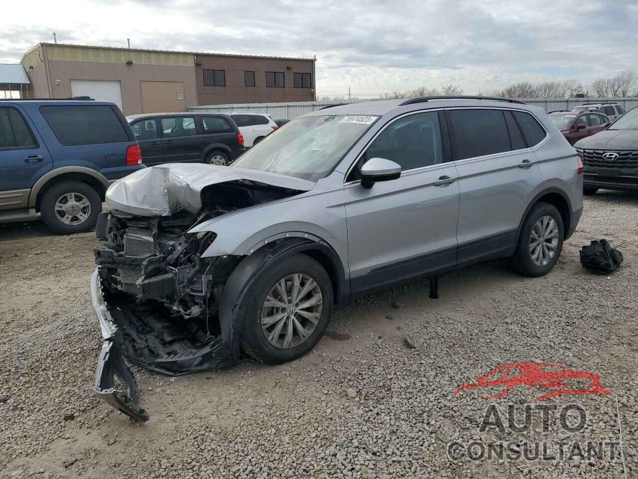 VOLKSWAGEN TIGUAN 2019 - 3VV2B7AX8KM101022