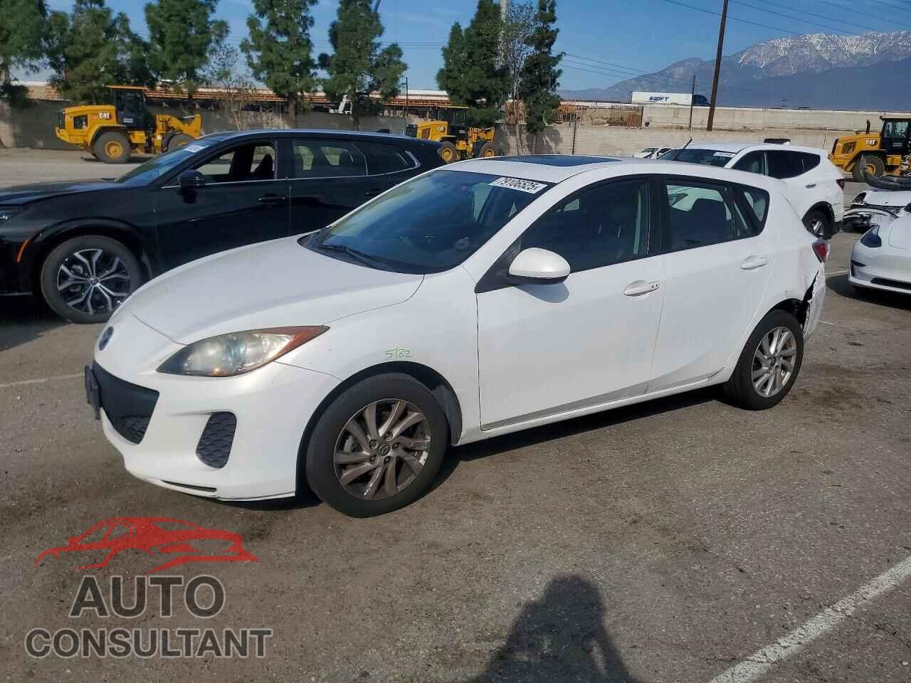 MAZDA 3 2013 - JM1BL1MP8D1799359