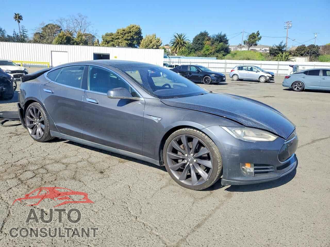 TESLA MODEL S 2016 - 5YJSA1E27GF132772