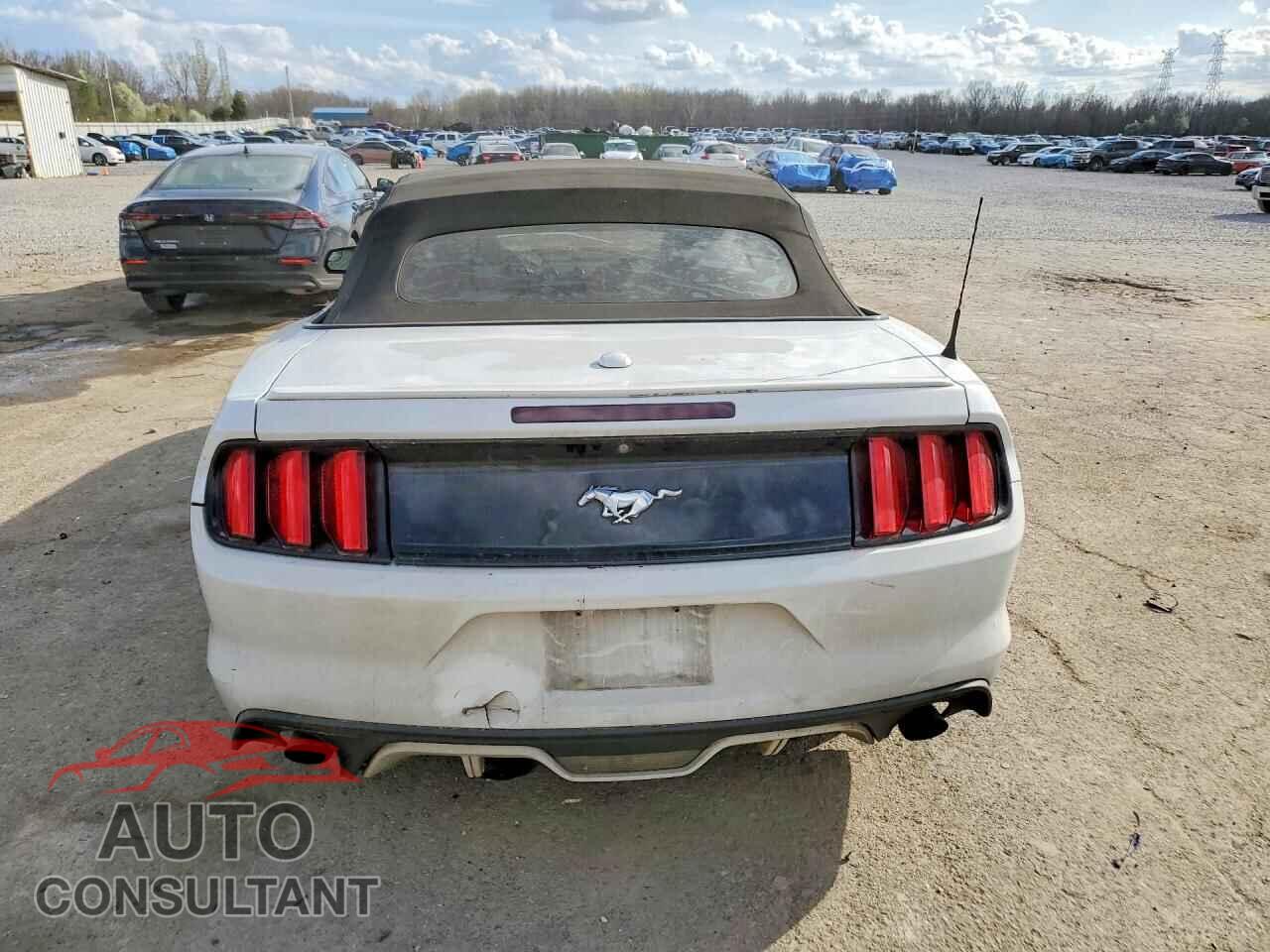 FORD MUSTANG 2015 - 1FATP8UH0F5419622