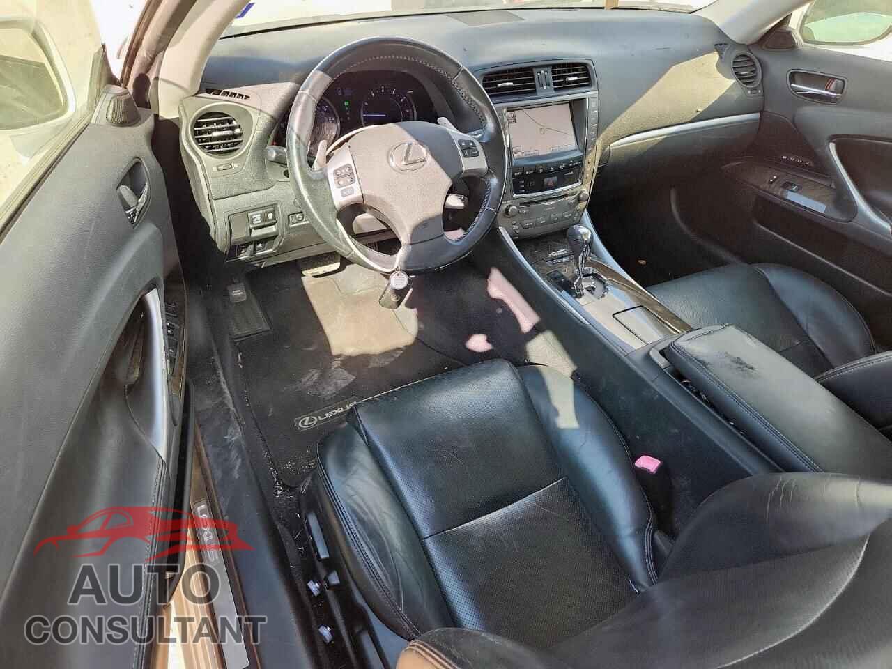 LEXUS IS 2012 - JTHFE2C21C2508831