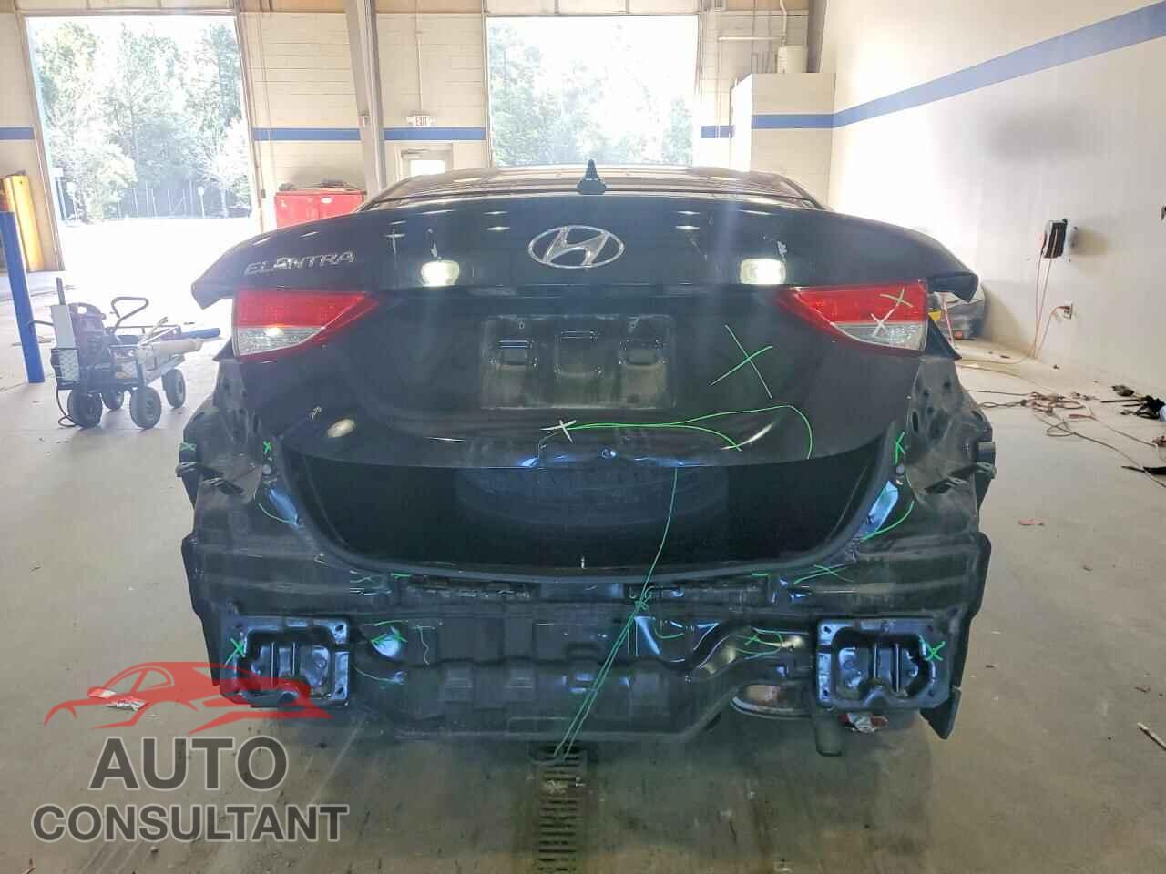 HYUNDAI ELANTRA 2012 - KMHDH4AE6CU451177