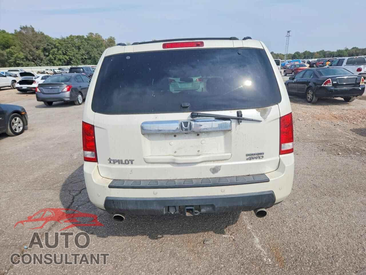 HONDA PILOT 2011 - 5FNYF4H95BB081237