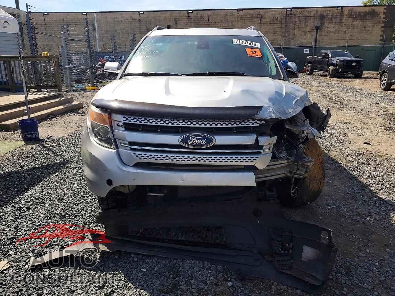 FORD EXPLORER 2013 - 1FM5K8F86DGB02715