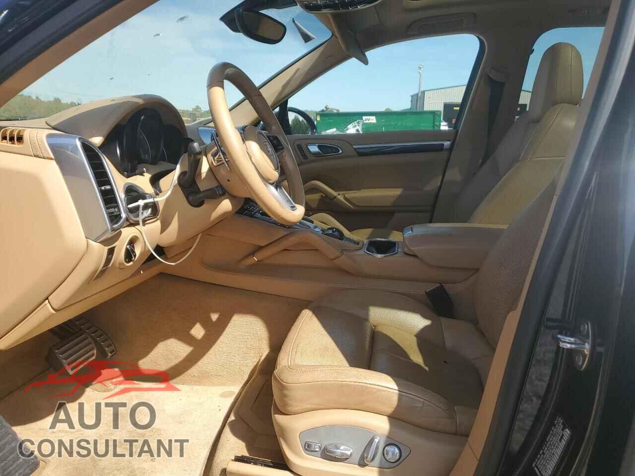 PORSCHE CAYENNE 2015 - WP1AB2A21FLA56710