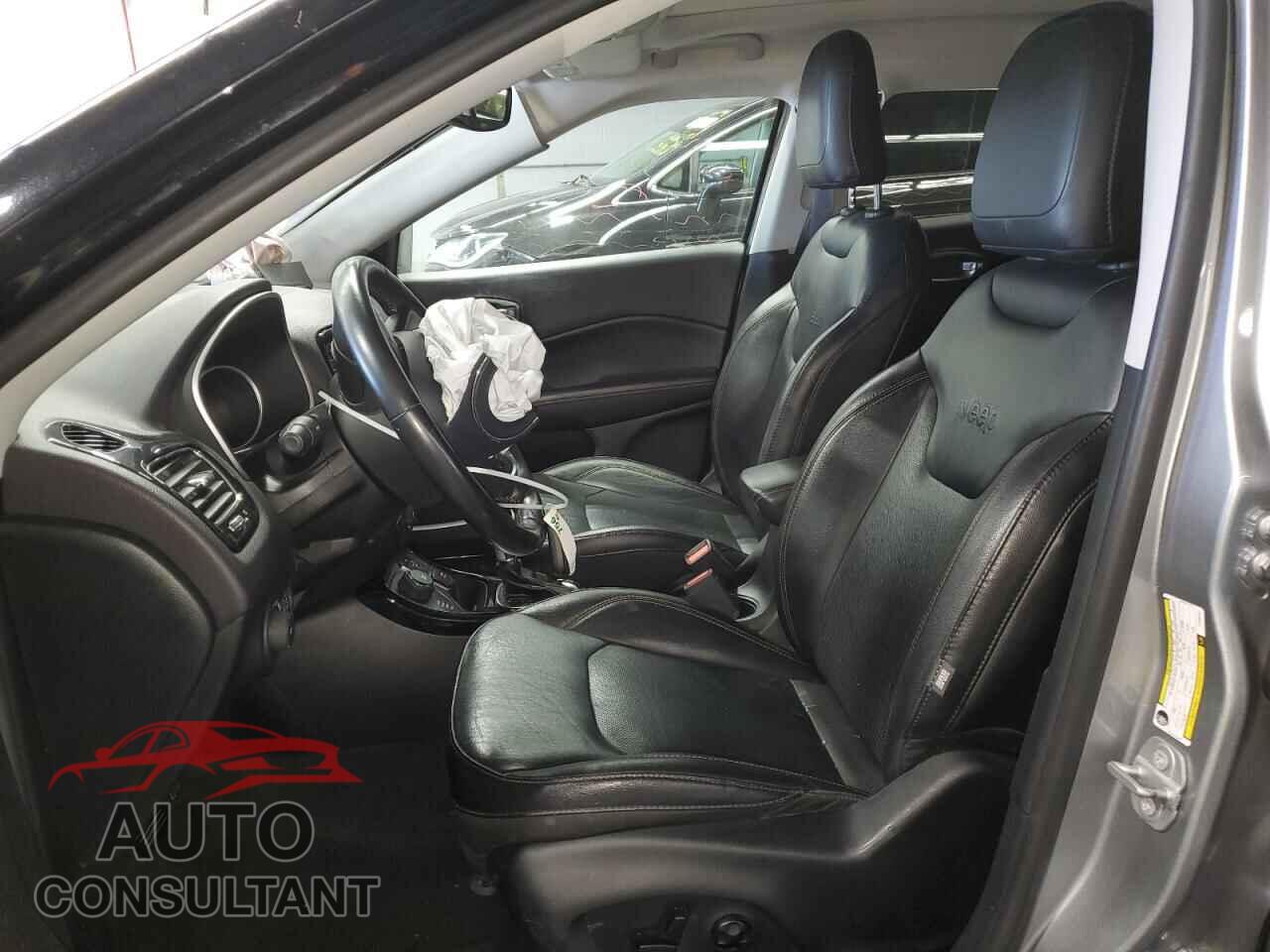 JEEP COMPASS 2018 - 3C4NJDCB3JT456151
