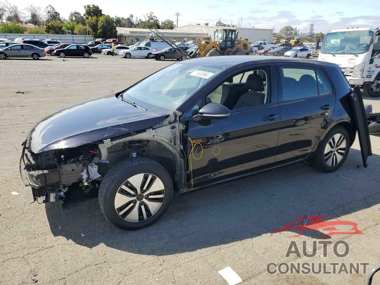 VOLKSWAGEN GOLF 2017 - WVWKR7AU6HW954348