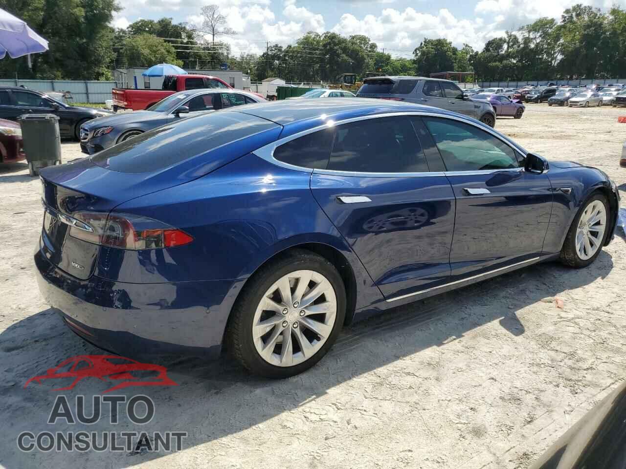 TESLA MODEL S 2018 - 5YJSA1E24JF267943