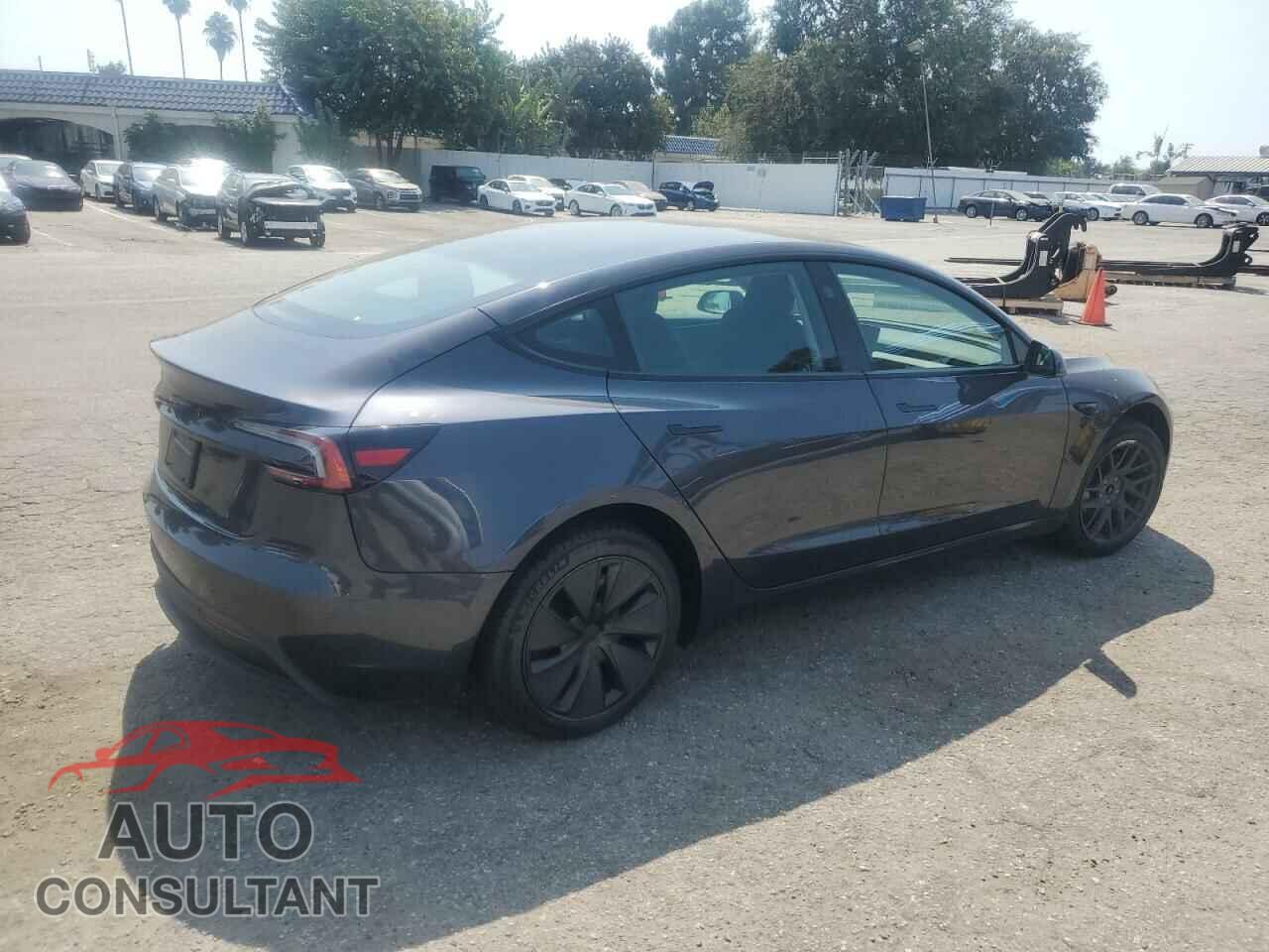 TESLA MODEL 3 2024 - 5YJ3E1EA5RF835581