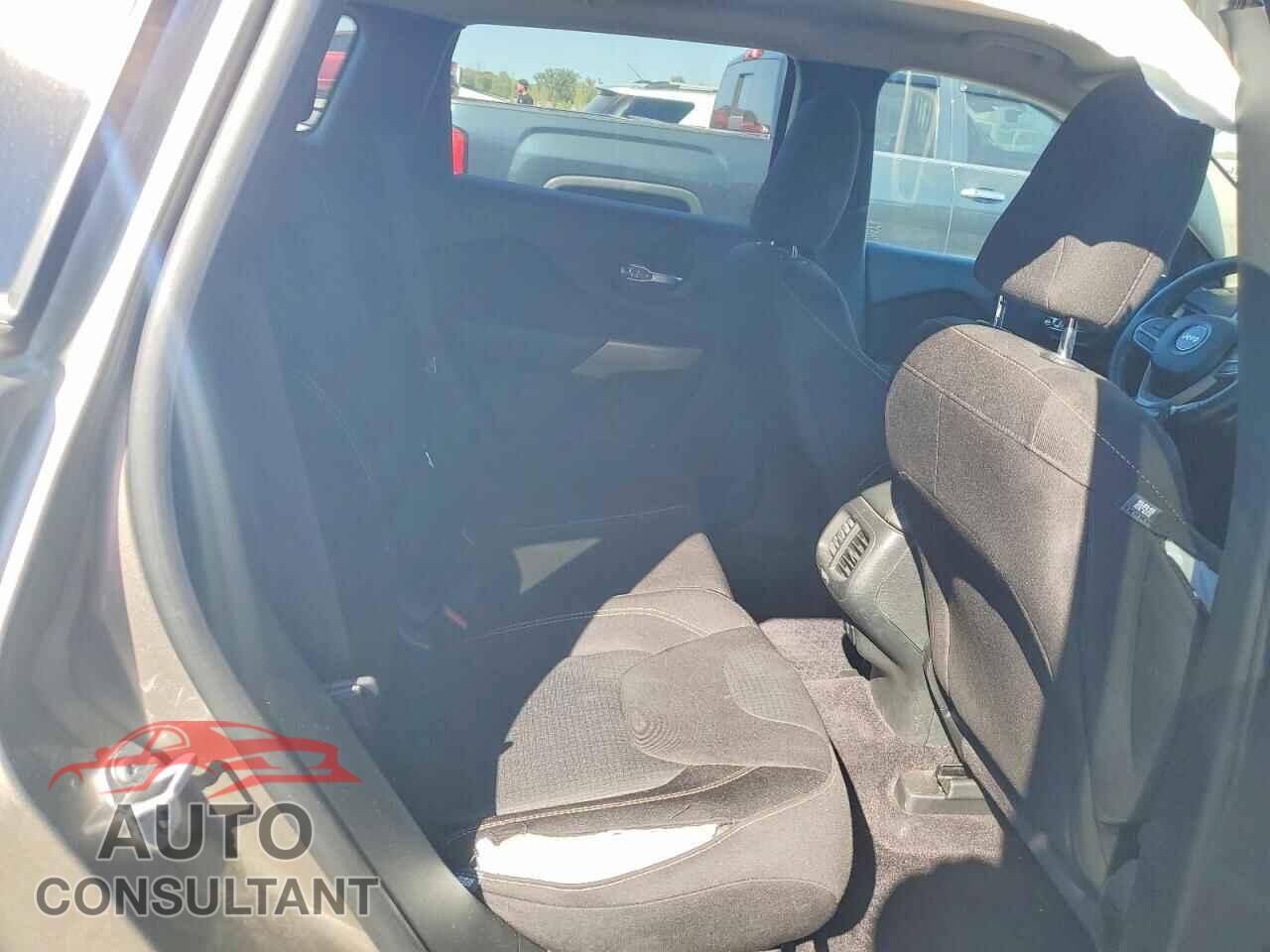 JEEP CHEROKEE 2017 - 1C4PJMCS2HW587844