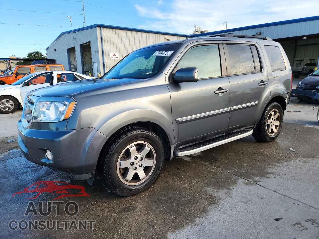HONDA PILOT 2011 - 5FNYF3H96BB005889