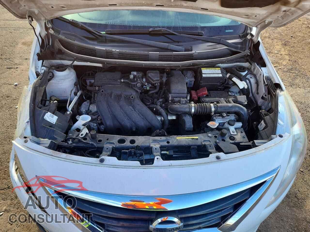 NISSAN VERSA 2015 - 3N1CN7AP0FL894244