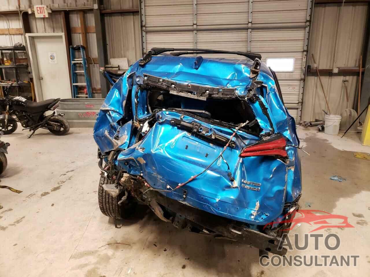 TOYOTA RAV4 2017 - JTMDJREV8HD104876