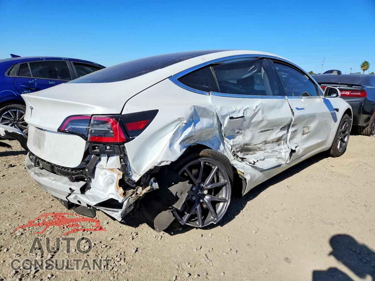 TESLA MODEL 3 2018 - 5YJ3E1EAXJF032690