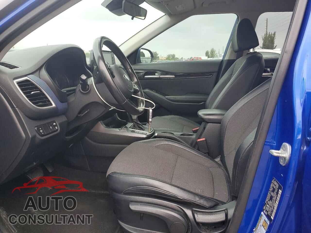 KIA SELTOS 2021 - KNDEUCAA5M7230603