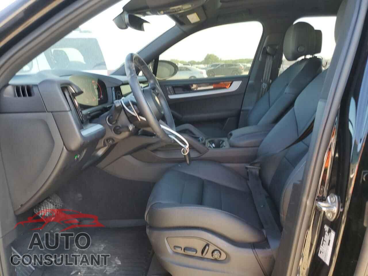 PORSCHE CAYENNE 2024 - WP1AA2AY4RDA04588
