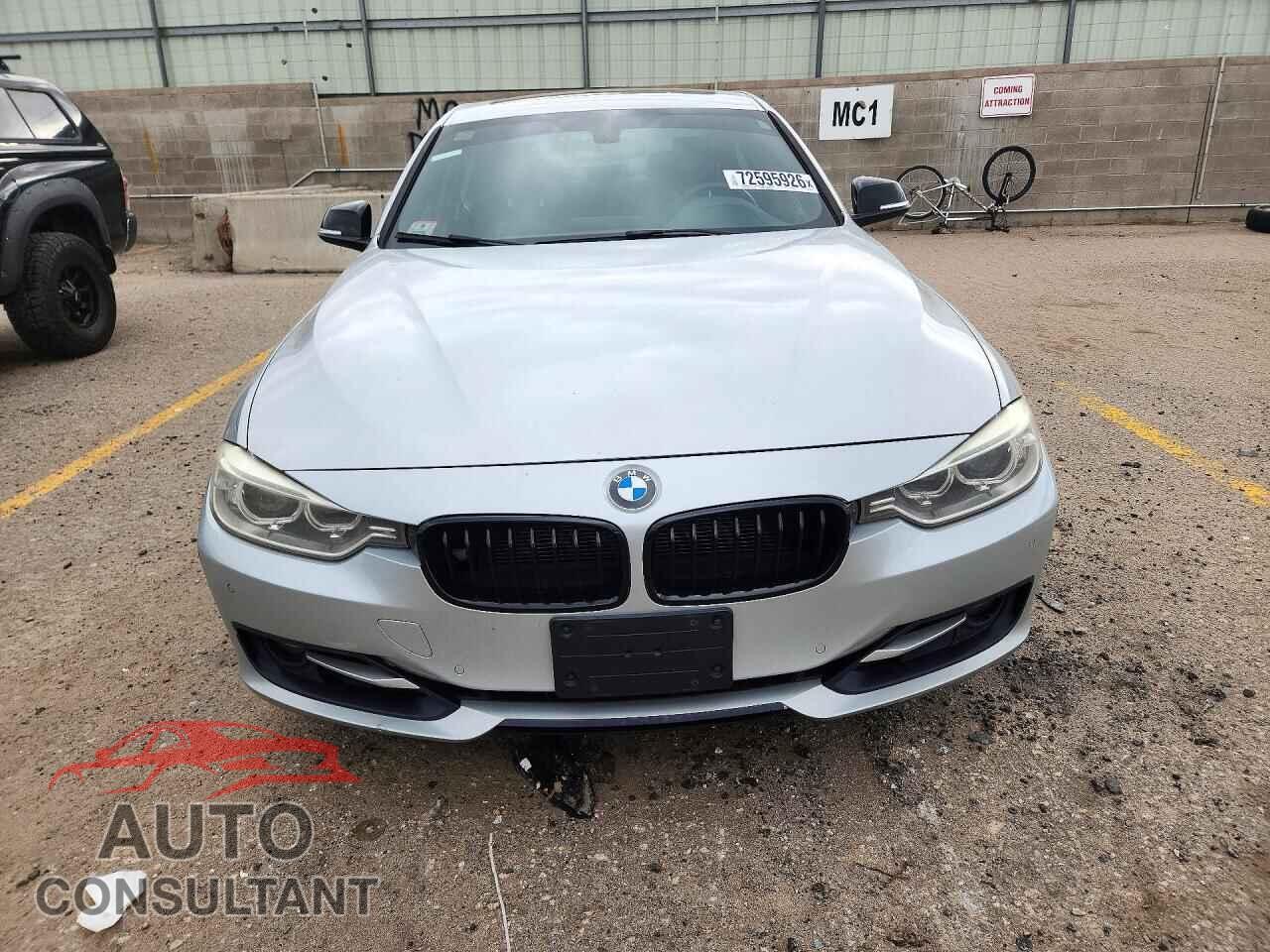 BMW 3 SERIES 2013 - WBA3B5C54DF593258