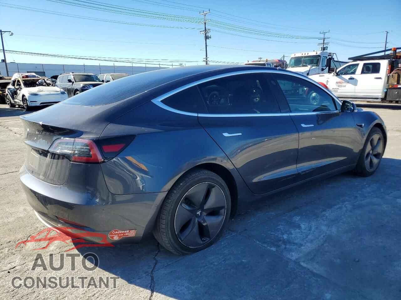 TESLA MODEL 3 2018 - 5YJ3E1EA0JF056738